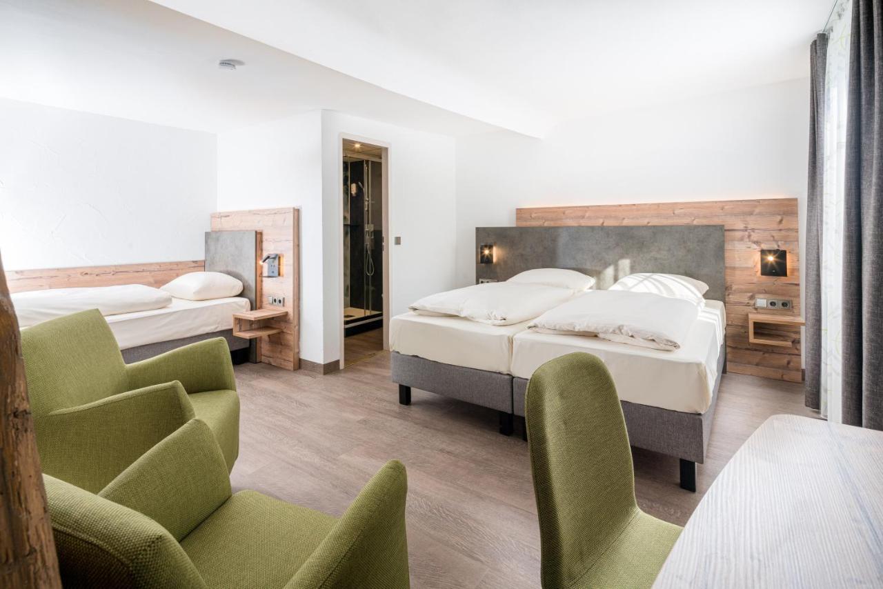 Hotel Cafe Adler 24H Self Check In Triberg im Schwarzwald ภายนอก รูปภาพ