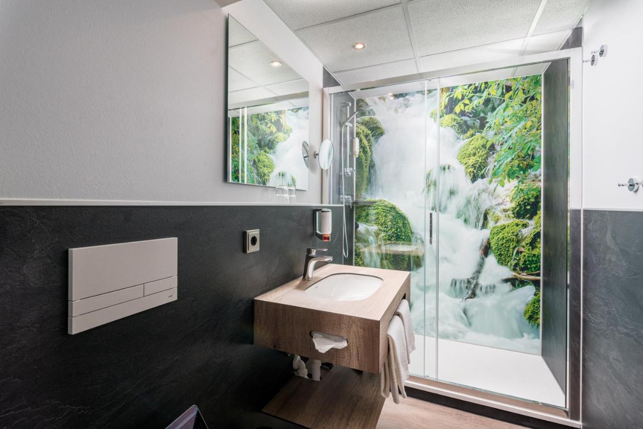 Hotel Cafe Adler 24H Self Check In Triberg im Schwarzwald ภายนอก รูปภาพ