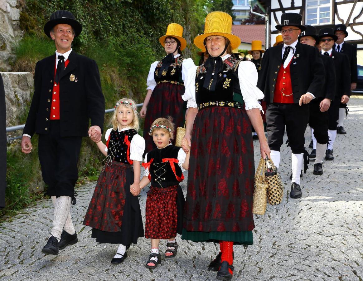 Hotel Cafe Adler 24H Self Check In Triberg im Schwarzwald ภายนอก รูปภาพ